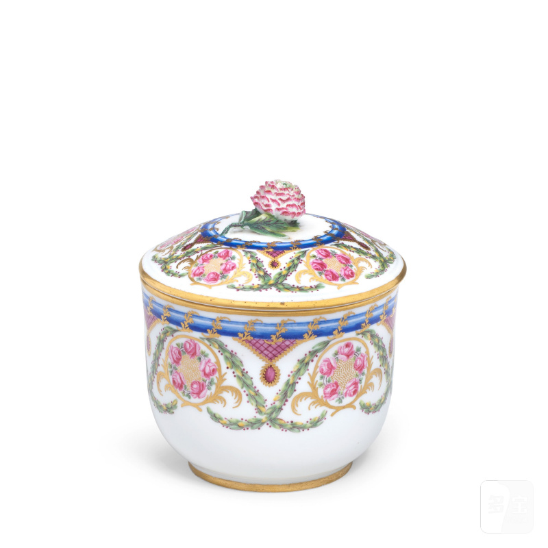 A Sèvres sugar bowl and cover (pot à sucre 'Calabre'), dated 1768